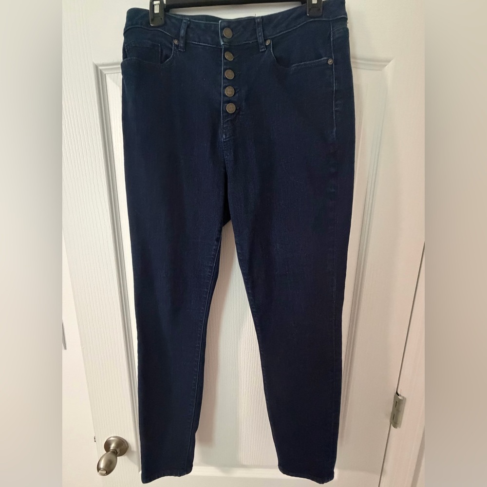 LOFT Curvy Skinny Button-Front Jeans